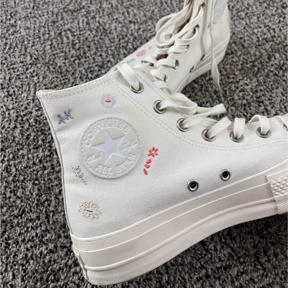 Embroidered Converse - Picture 3 of 3